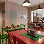 Bric & Brac Отель типа 