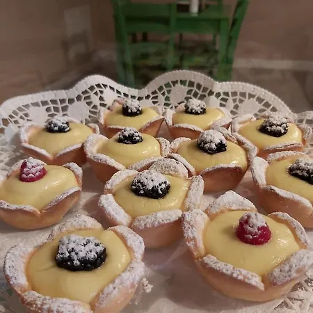 Bed & Breakfast Bric & Brac 3*